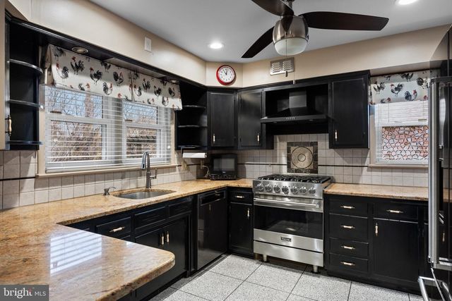 55 E EVESHAM RD, Runnemede, NJ 08078