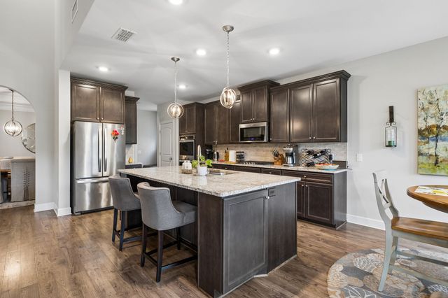 5470 Pisano St, Mount Juliet, TN 37122