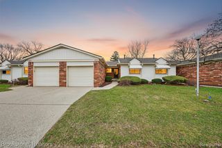 28564 Aspen Drive, Warren, MI 48093