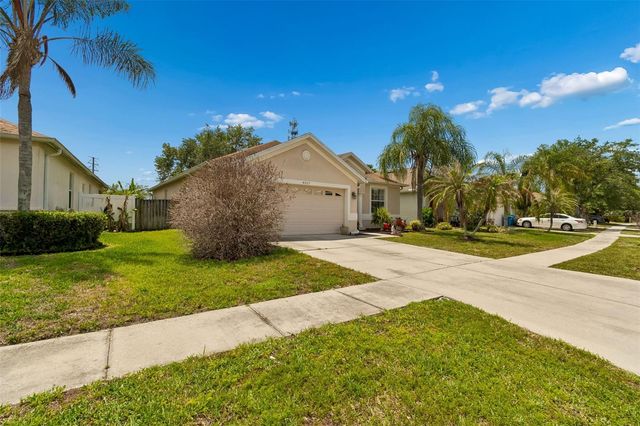 4027 LANGDRUM DRIVE, Wesley Chapel, FL 33543