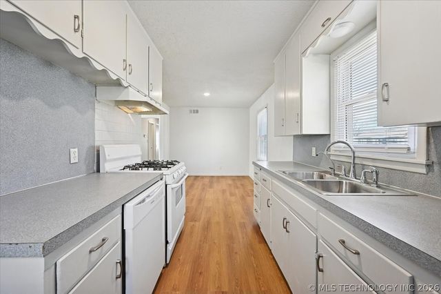 5510 S Boston Place, Tulsa, OK 74105