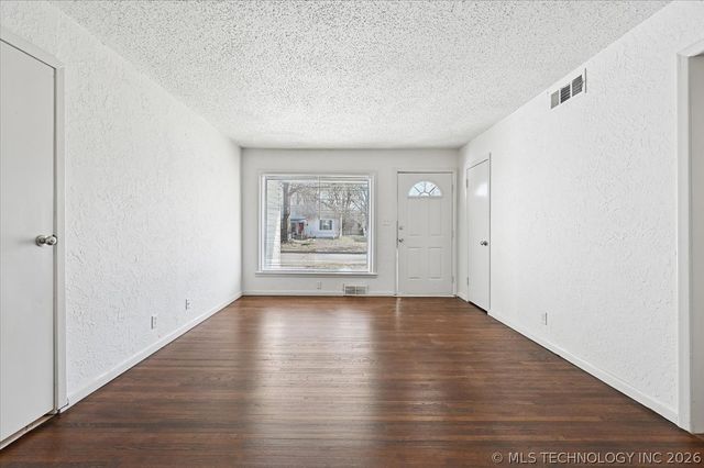 5510 S Boston Place, Tulsa, OK 74105