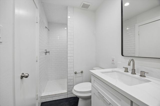 1518 Washington Avenue C, Houston, TX 77007