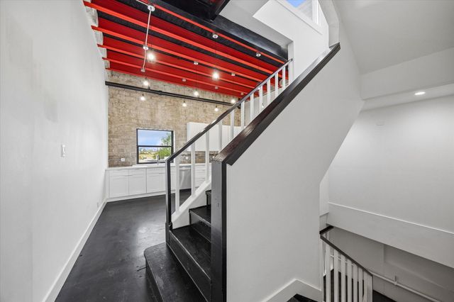 1518 Washington Avenue C, Houston, TX 77007