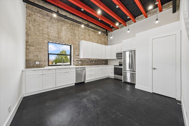 1518 Washington Avenue C, Houston, TX 77007