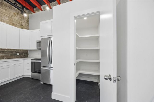 1518 Washington Avenue C, Houston, TX 77007
