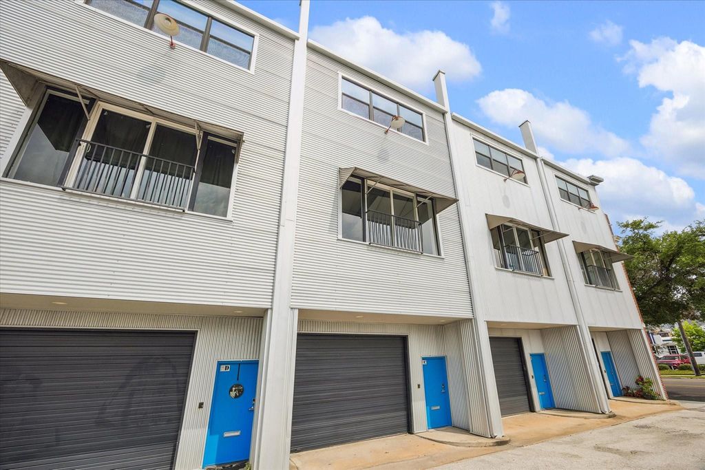 1518 Washington Avenue C, Houston, TX 77007