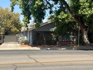 827 E Clinton, Fresno, CA 93704