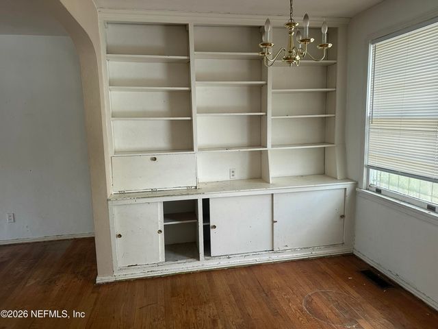 1320 PINEGROVE Court, Jacksonville, FL 32205