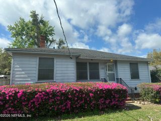 1320 PINEGROVE Court, Jacksonville, FL 32205