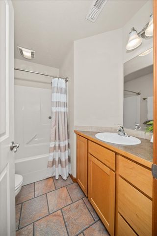 19217 E 7TH Ave, Spokane Valley, WA 99016
