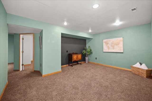 19217 E 7TH Ave, Spokane Valley, WA 99016