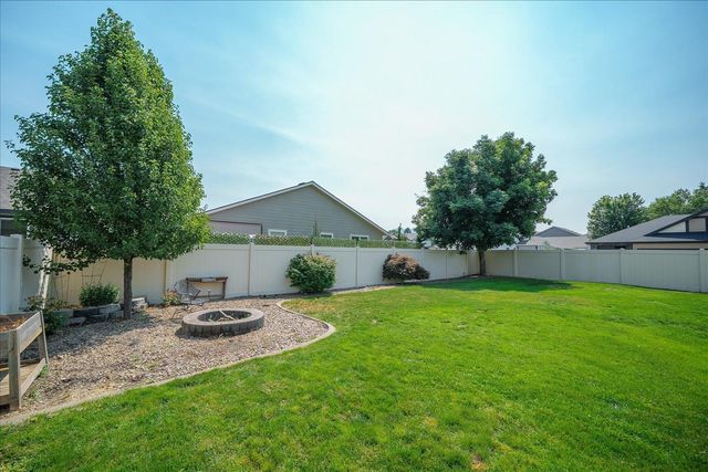 19217 E 7TH Ave, Spokane Valley, WA 99016