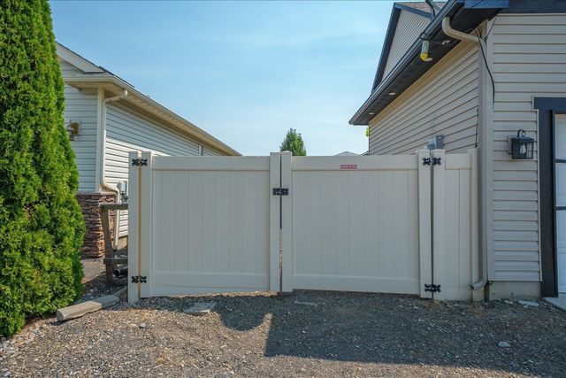 19217 E 7TH Ave, Spokane Valley, WA 99016
