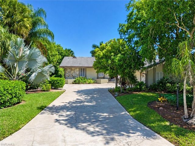 15853 Silverado CT, Fort Myers, FL 33908