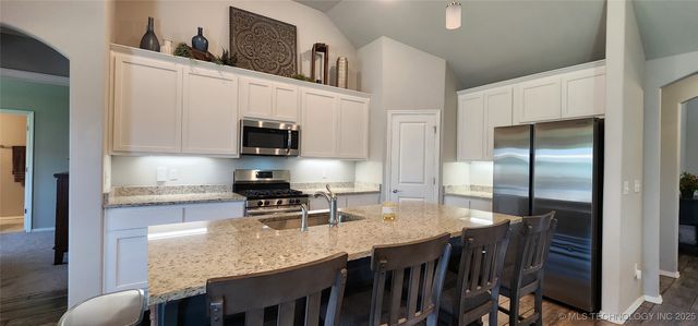 1423 E South Park Place, Broken Arrow, OK 74011