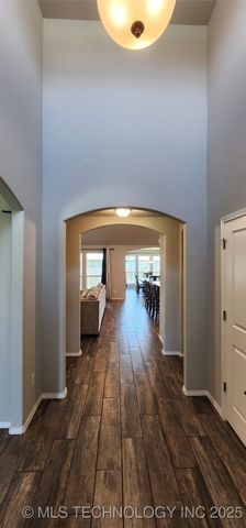 1423 E South Park Place, Broken Arrow, OK 74011