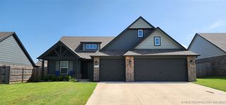 1423 E South Park Place, Broken Arrow, OK 74011