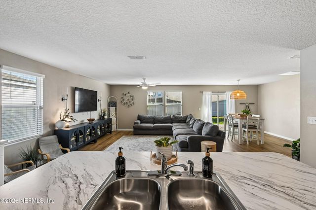 2195 WILLOW SPRINGS Drive, Green Cove Springs, FL 32043