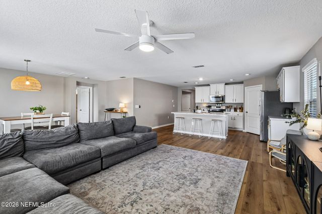 2195 WILLOW SPRINGS Drive, Green Cove Springs, FL 32043