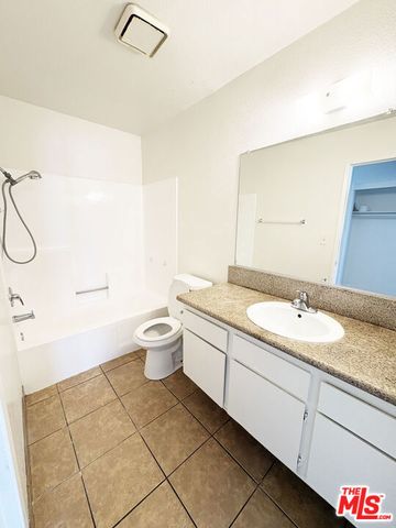 4180 Marlton Avenue 39, Los Angeles, CA 90008