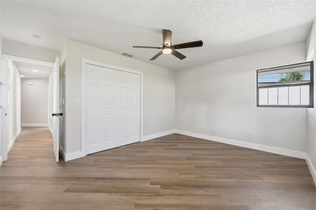 1611 CANAL COURT, Tavares, FL 32778