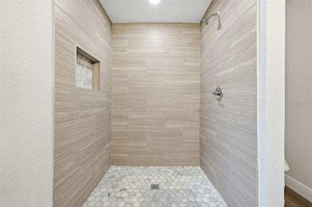 1611 CANAL COURT, Tavares, FL 32778