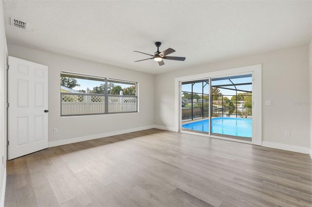 1611 CANAL COURT, Tavares, FL 32778