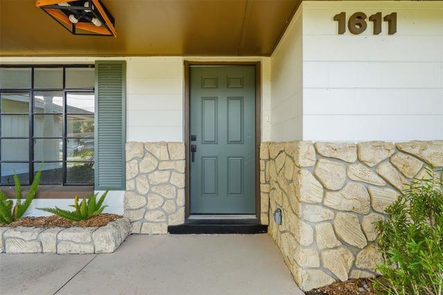 1611 CANAL COURT, Tavares, FL 32778