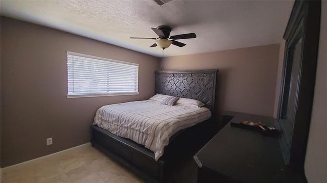 6358 Crestside Drive, Pasadena, TX 77505