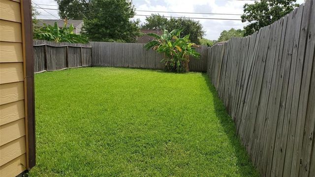 6358 Crestside Drive, Pasadena, TX 77505