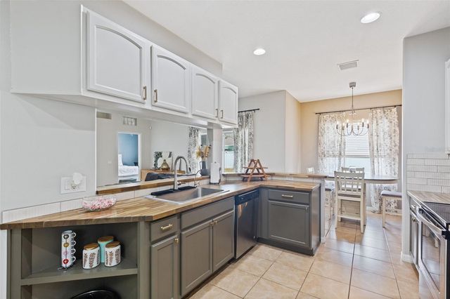 3406 GROVE BLOSSOM LANE, Plant City, FL 33567