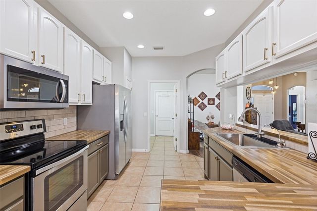 3406 GROVE BLOSSOM LANE, Plant City, FL 33567