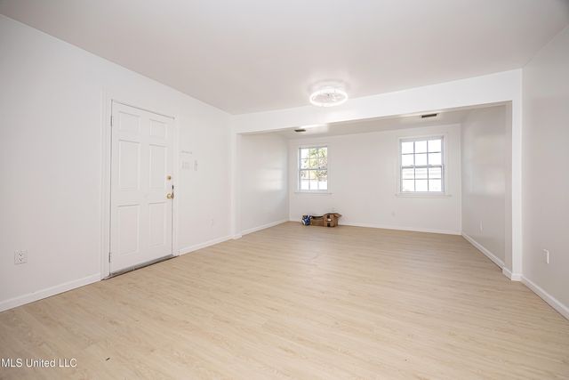 802 School Avenue, Pascagoula, MS 39567