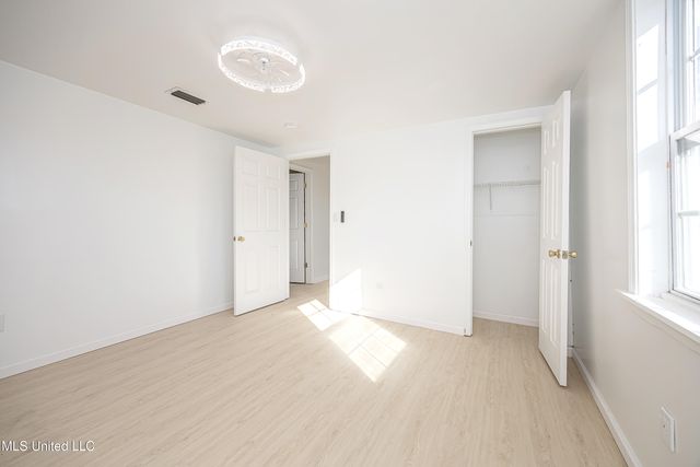 802 School Avenue, Pascagoula, MS 39567