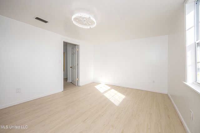 802 School Avenue, Pascagoula, MS 39567