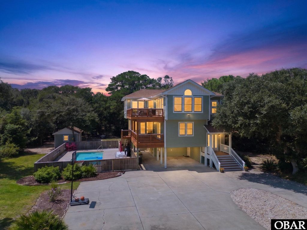 Image 1 of property listing at 87 Spindrift Trail, Southern Shores, NC 27949