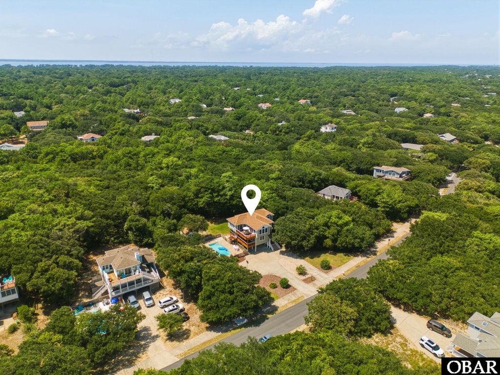 Image 23 of property listing at 87 Spindrift Trail, Southern Shores, NC 27949