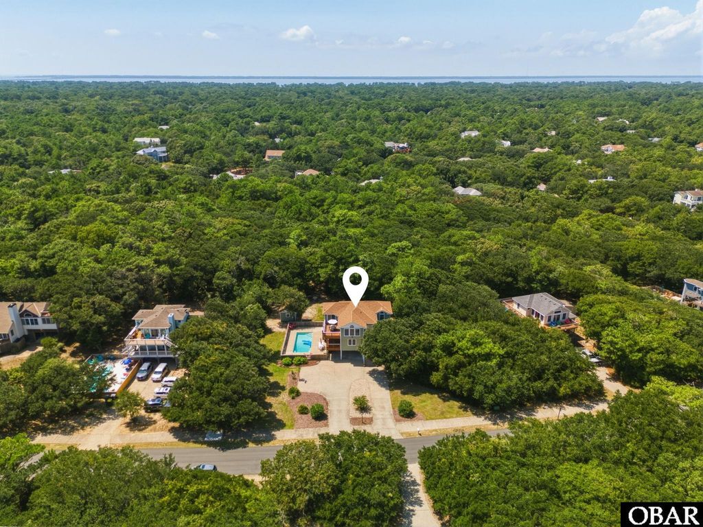 Image 24 of property listing at 87 Spindrift Trail, Southern Shores, NC 27949