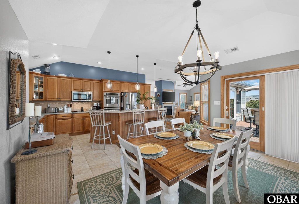 Image 37 of property listing at 87 Spindrift Trail, Southern Shores, NC 27949