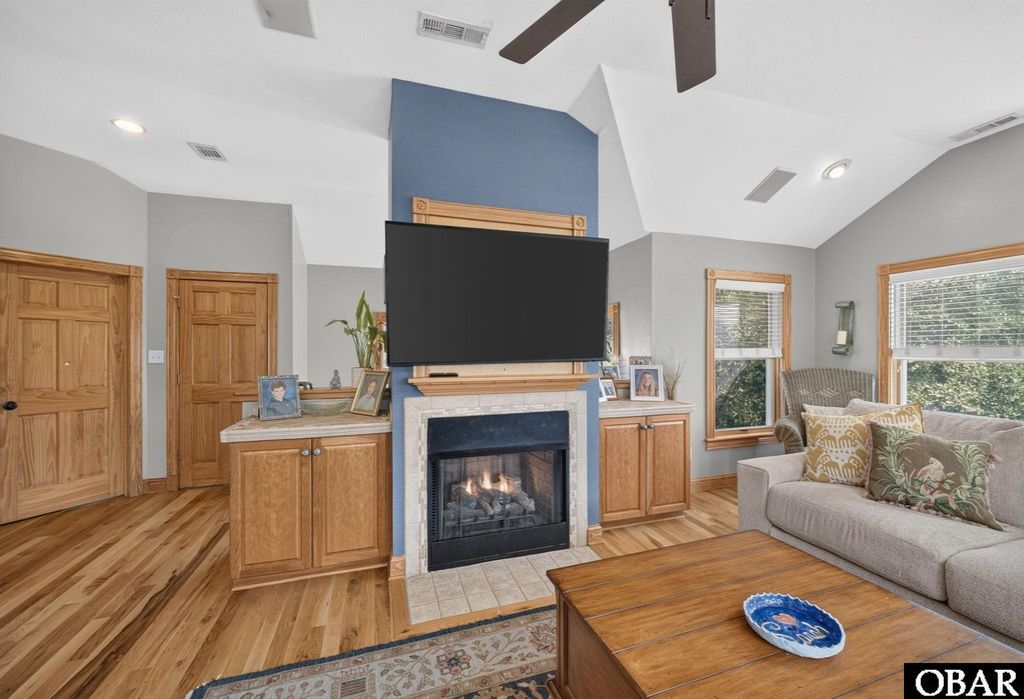 Image 38 of property listing at 87 Spindrift Trail, Southern Shores, NC 27949
