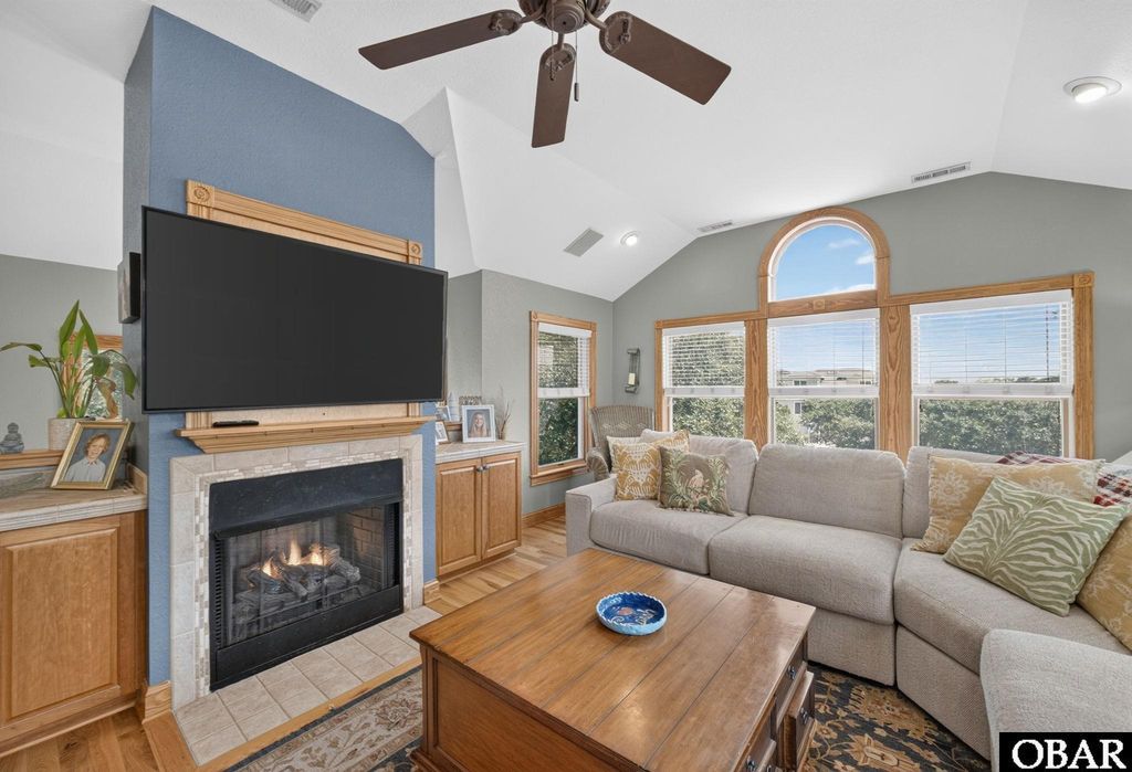 Image 39 of property listing at 87 Spindrift Trail, Southern Shores, NC 27949
