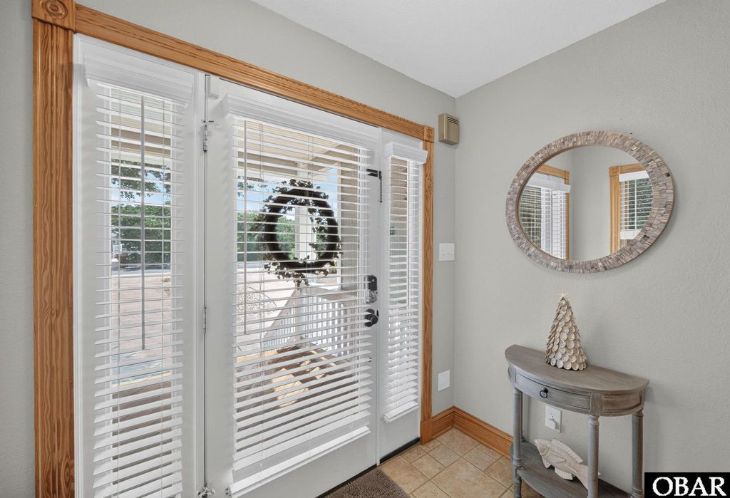 Image 63 of property listing at 87 Spindrift Trail, Southern Shores, NC 27949