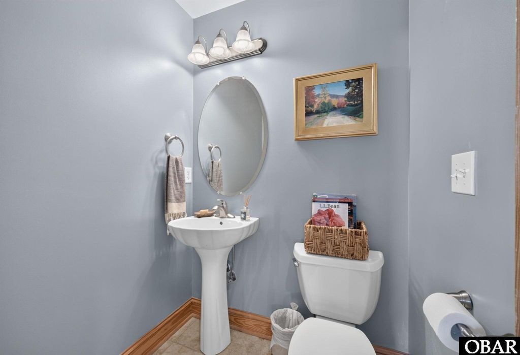 Image 68 of property listing at 87 Spindrift Trail, Southern Shores, NC 27949