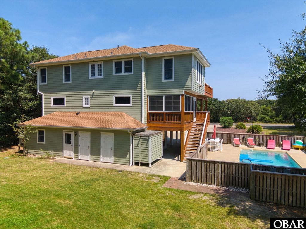 Image 8 of property listing at 87 Spindrift Trail, Southern Shores, NC 27949