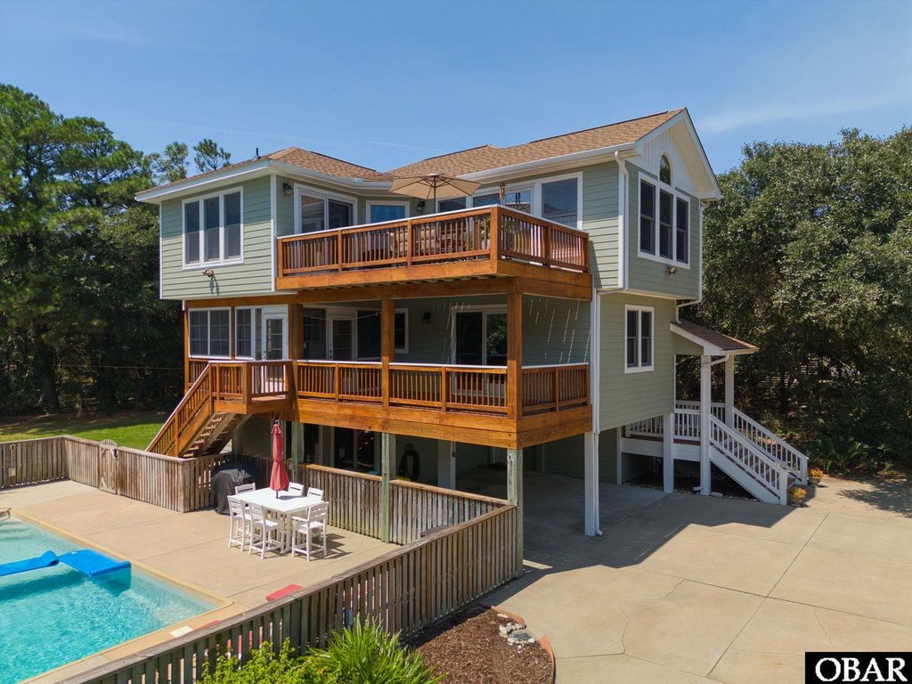 Image 9 of property listing at 87 Spindrift Trail, Southern Shores, NC 27949