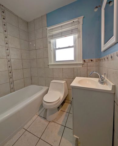 822 E 8th Street, Flint, MI 48503