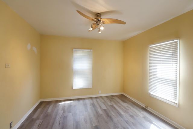 822 E 8th Street, Flint, MI 48503