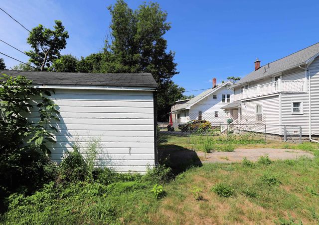 822 E 8th Street, Flint, MI 48503