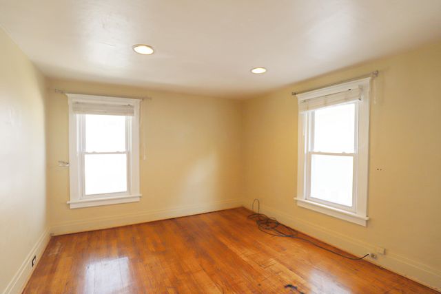 822 E 8th Street, Flint, MI 48503